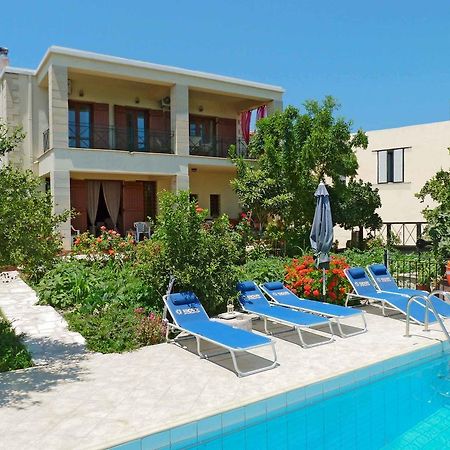 The Garden Villas Máleme Szoba fotó